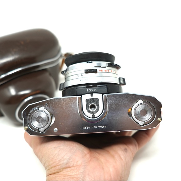 Vintage Zeiss Ikon Tenax Automatic 35mm Tessar 50mm F2.8 /W SPECIAL HOOD&FIFLER - Picture 13 of 13